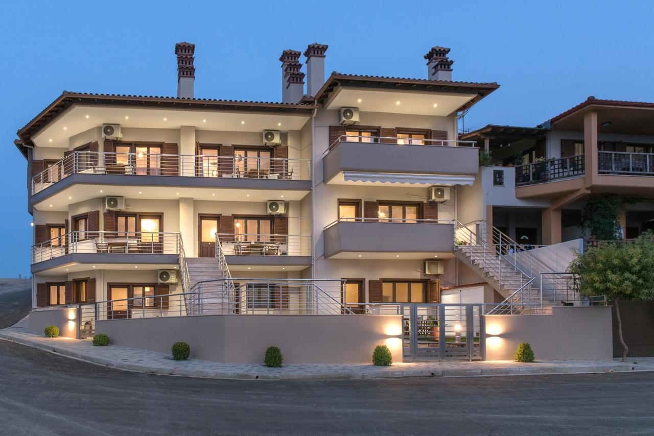 Pleiades Casual Living Apartment Nea Roda Bagian luar foto