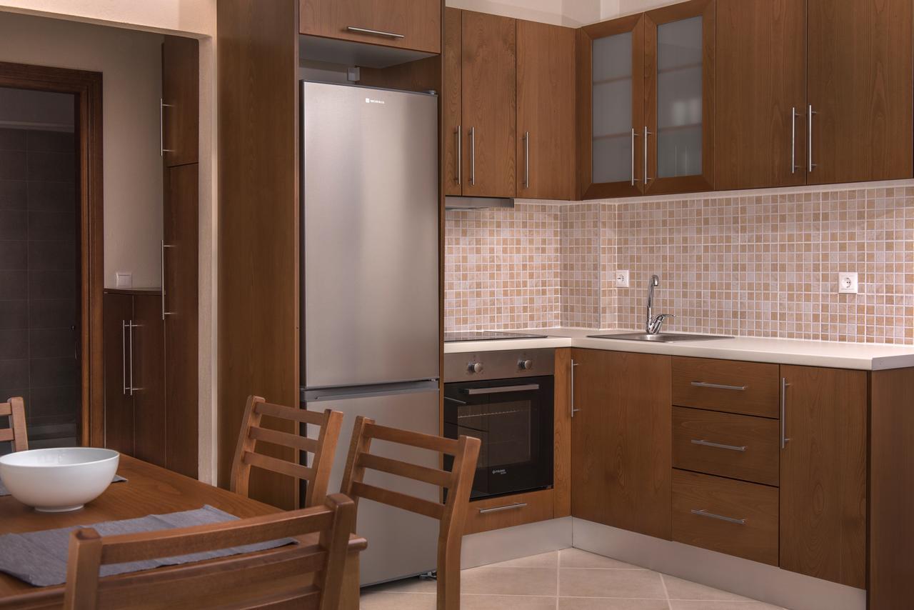 Pleiades Casual Living Apartment Nea Roda Bagian luar foto