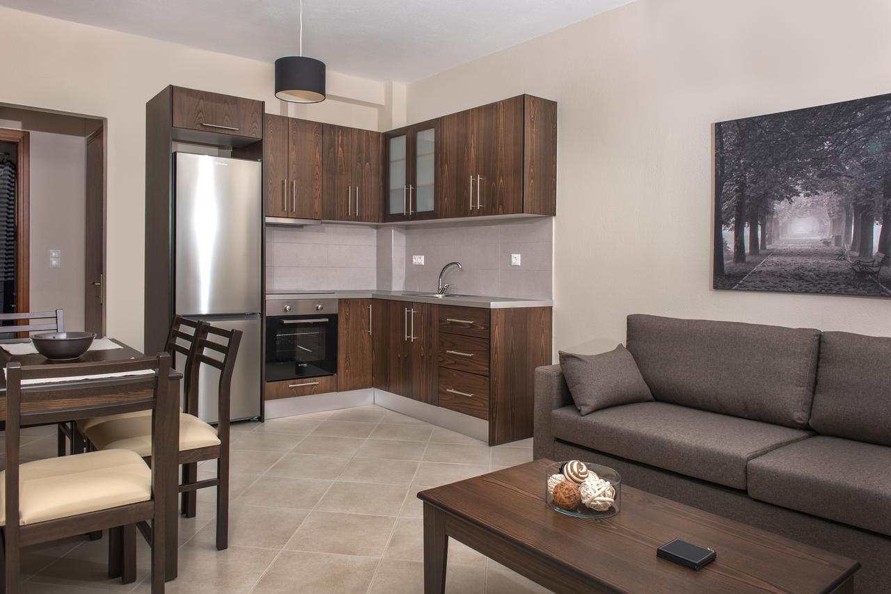 Pleiades Casual Living Apartment Nea Roda Bagian luar foto