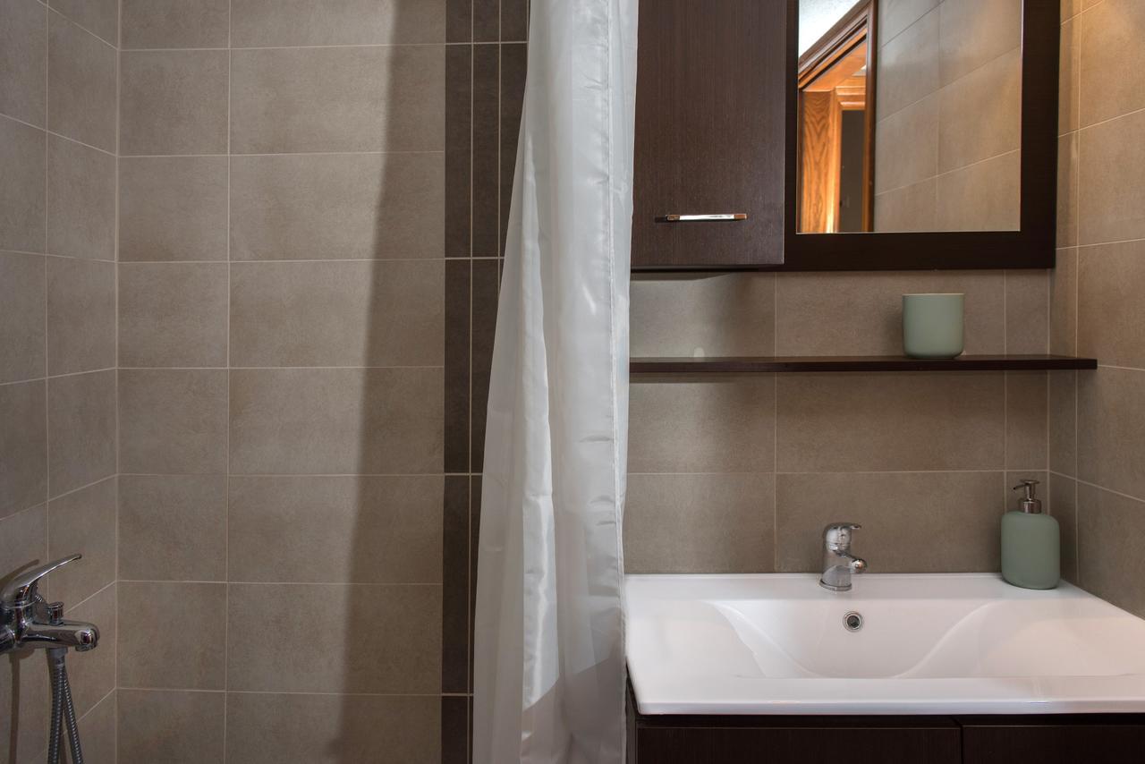 Pleiades Casual Living Apartment Nea Roda Bagian luar foto