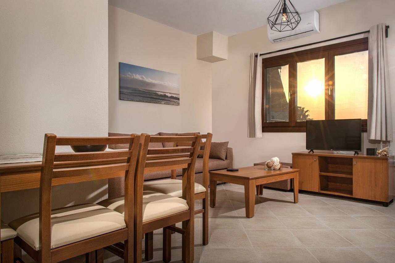 Pleiades Casual Living Apartment Nea Roda Bagian luar foto