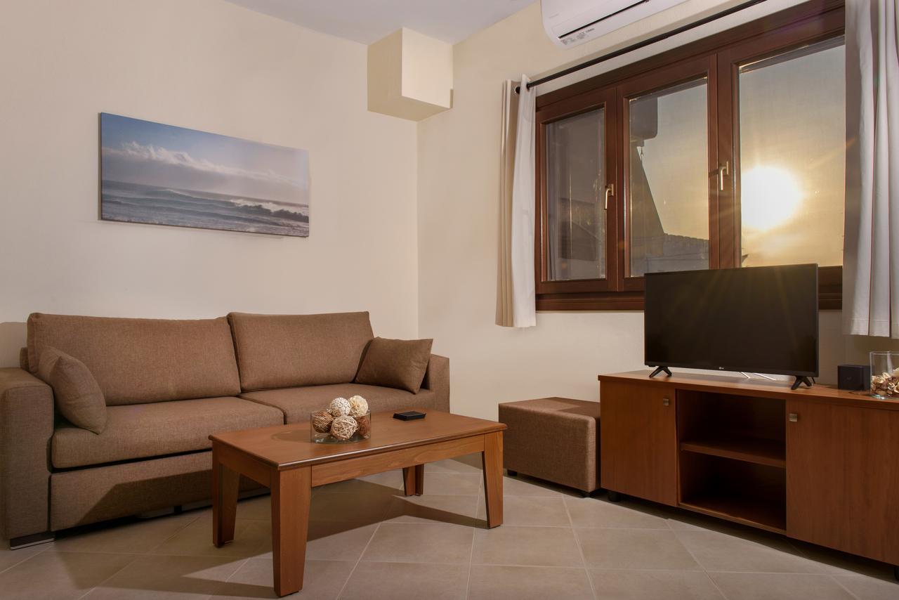 Pleiades Casual Living Apartment Nea Roda Bagian luar foto