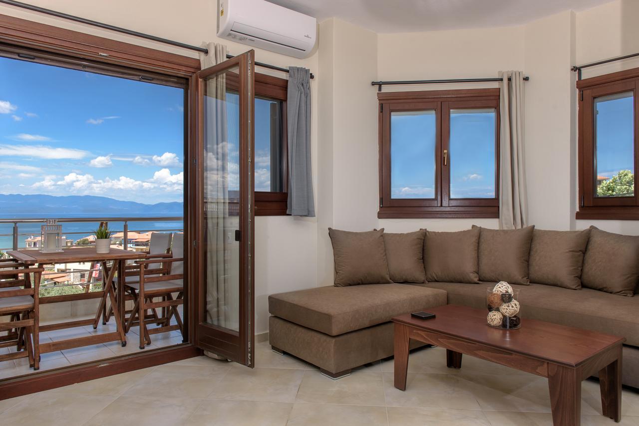 Pleiades Casual Living Apartment Nea Roda Bagian luar foto