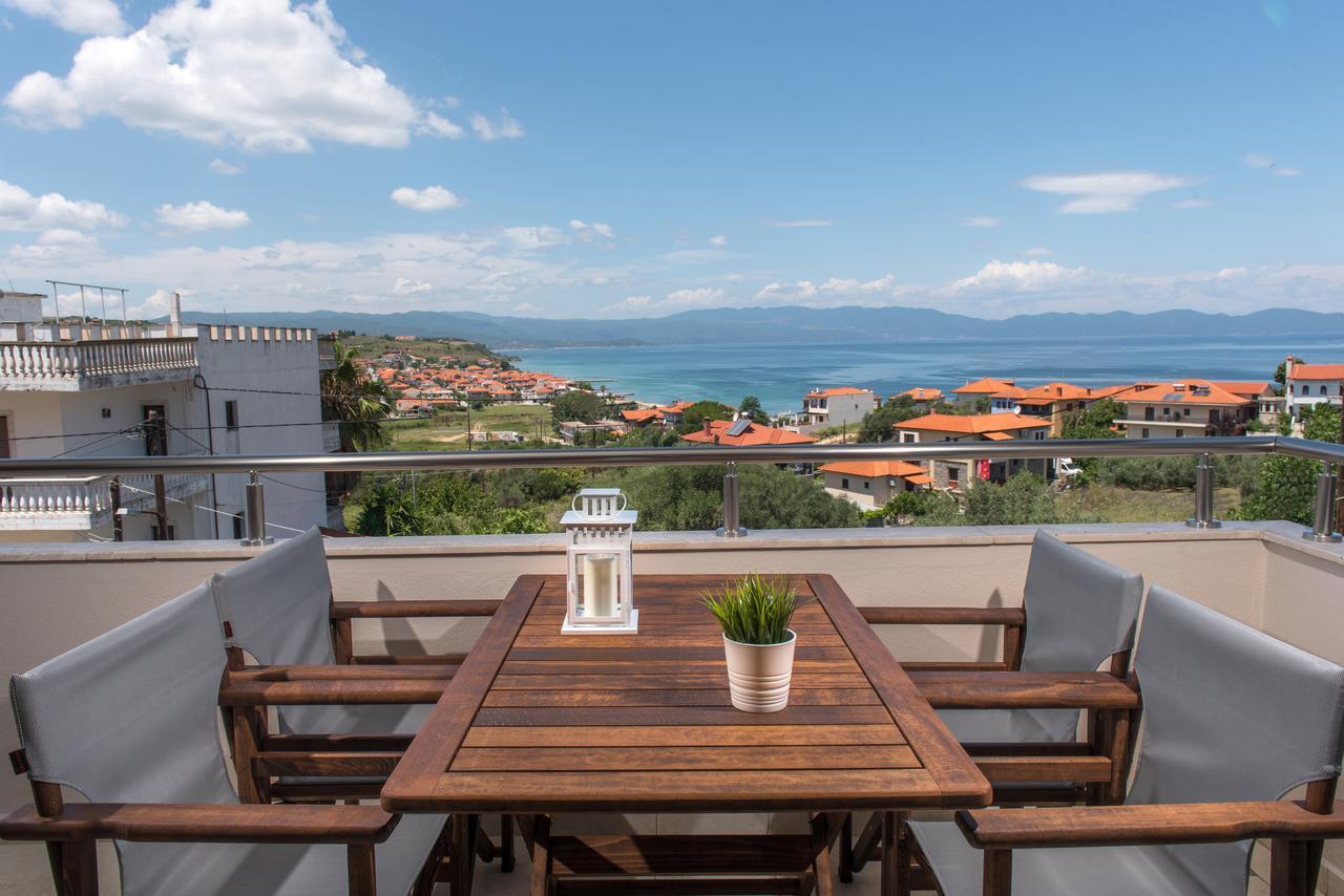 Pleiades Casual Living Apartment Nea Roda Bagian luar foto