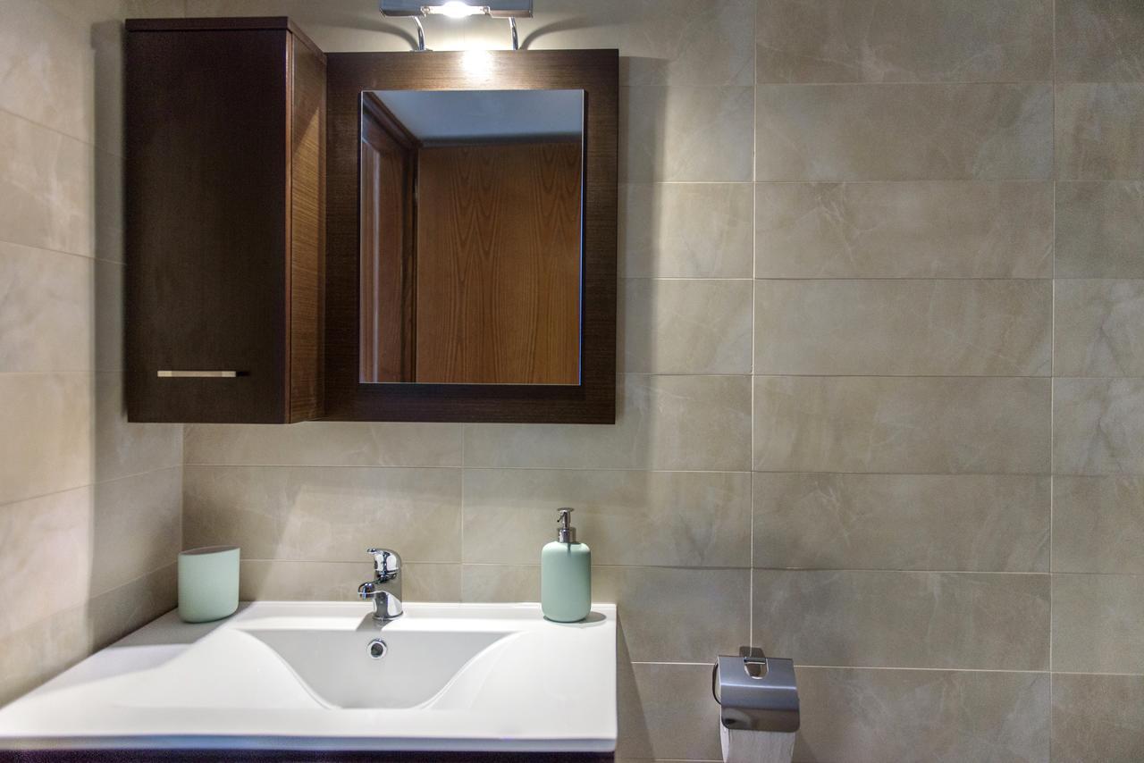 Pleiades Casual Living Apartment Nea Roda Bagian luar foto